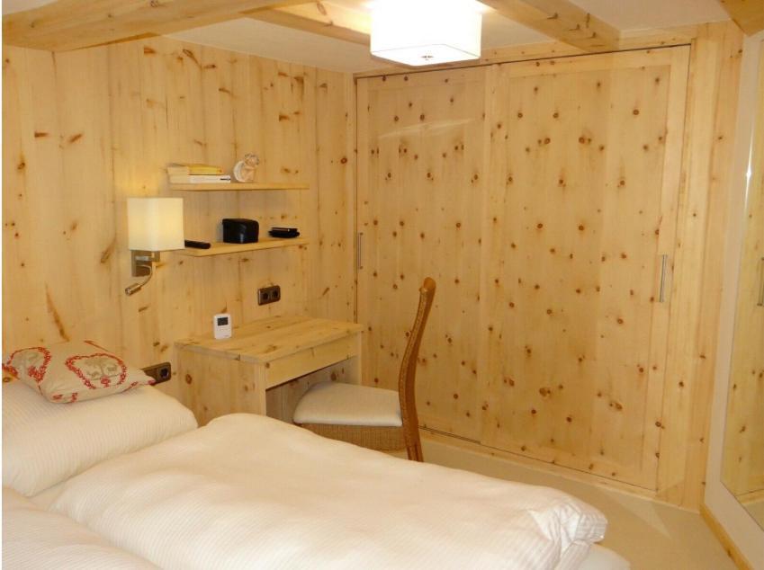 Chalet - Direkt Am 5 Sterne Campingplatz Aufenfeld Im Zillertal Mit Hallenbad Und Sauna Aschau Im Zillertal ภายนอก รูปภาพ
