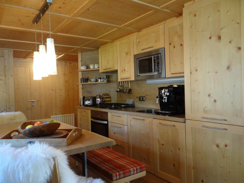 Chalet - Direkt Am 5 Sterne Campingplatz Aufenfeld Im Zillertal Mit Hallenbad Und Sauna Aschau Im Zillertal ภายนอก รูปภาพ